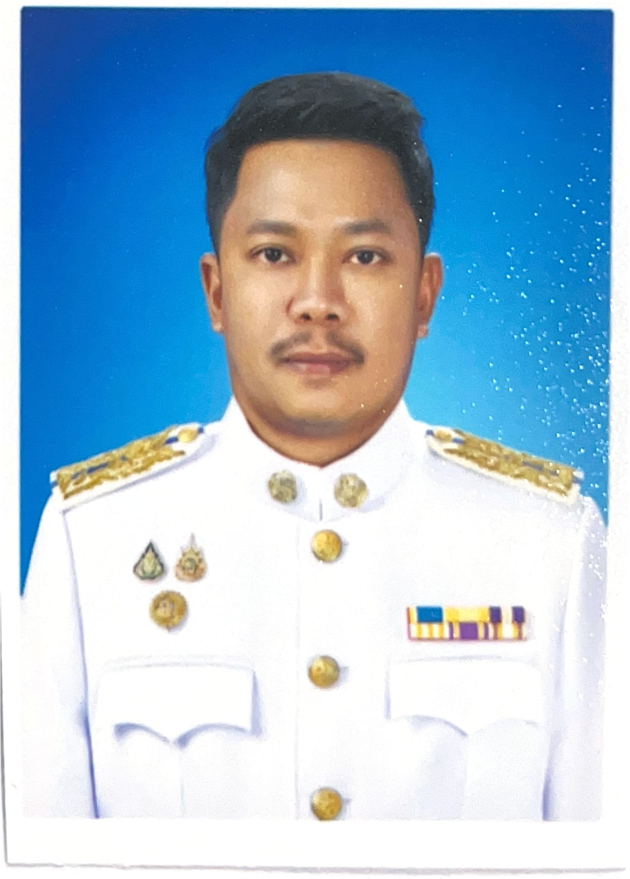 นายอมร ปรุงใจ